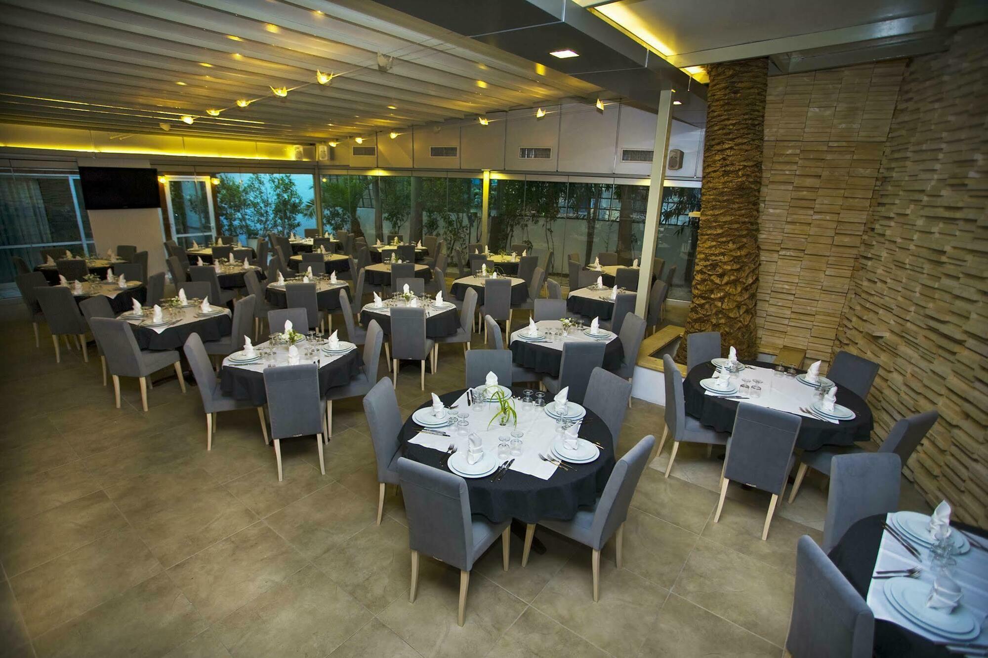 Astron Hotel Ierápetra Exterior foto